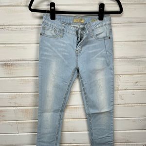 Guess Light Wash Brittany Skinny Jeans size 26
